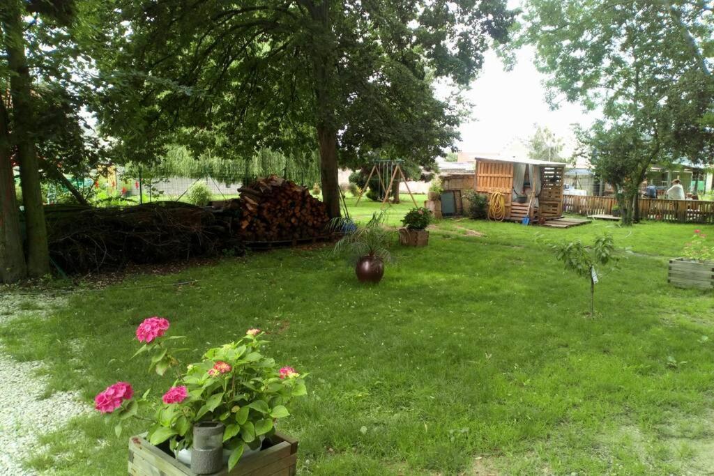 Maison Chaleureuse Et De Detente Avec Piscine Et Spa Chassemy Экстерьер фото